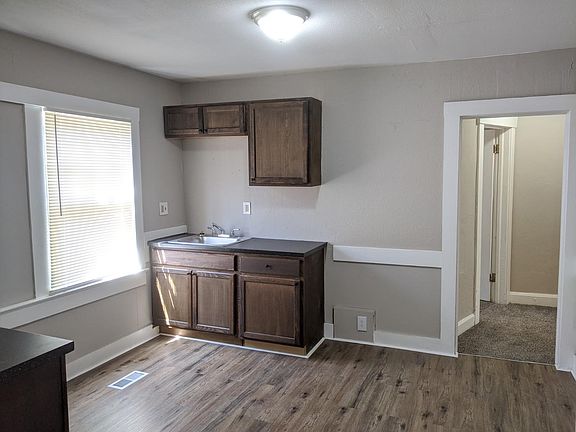 5th image of 5106 Olive St
