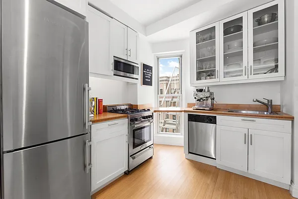 Sold by Douglas Elliman | media 4
