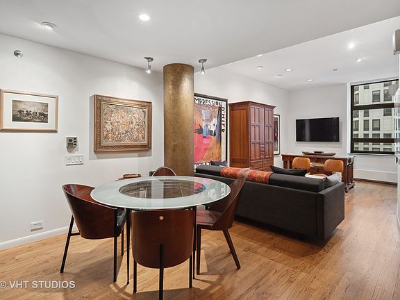 4th image of 680 N Lake Shore Dr APT 1413