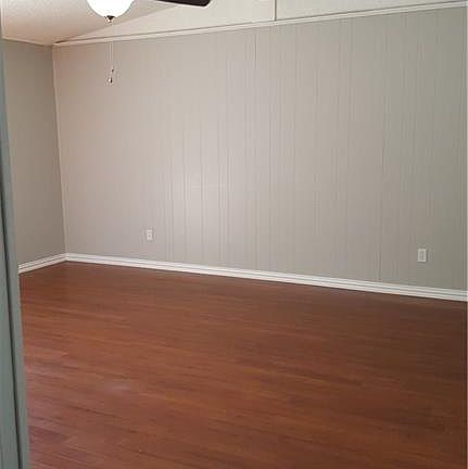 4th image of 518 Lakeside Dr
