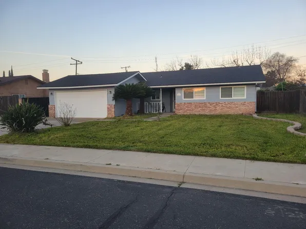 2445 S Memory Street, Visalia, CA 93277