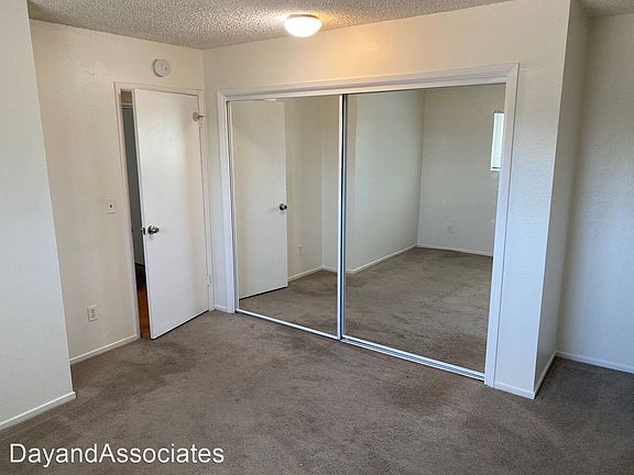 4th image of 432 11th St #8