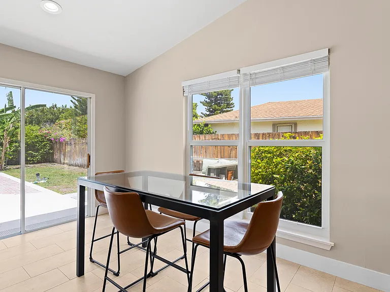 4114 Bay Laurel Way — Photo 31