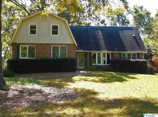 2904 Hunterwood Dr SE, Decatur, AL 35603