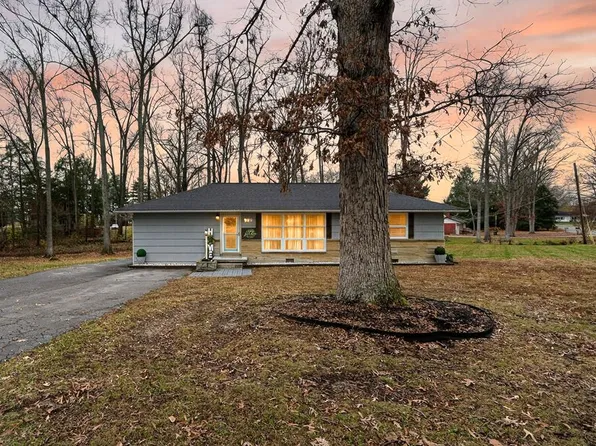 929 Sunset Dr, Cookeville, TN 38501