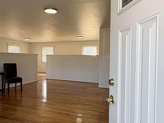 Welcome to 2306 Porter Rd!