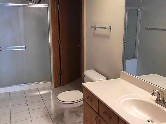 5th image of 1327 Brown St Unit 602