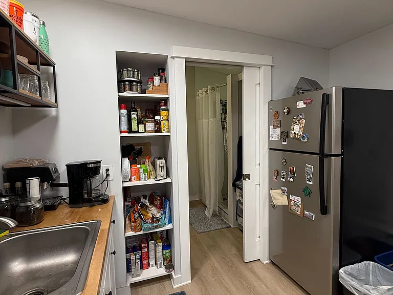 225 9th Ave NE #1/2 — Photo 9