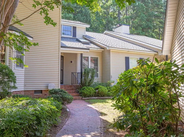 309 Baneberry Close, Pittsboro, NC 27312