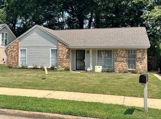 4520 Trout Valley Dr, Memphis, TN 38141