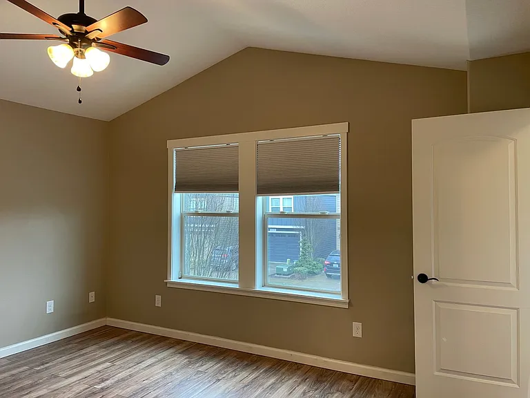 2641 NE 130th Ct — Photo 37