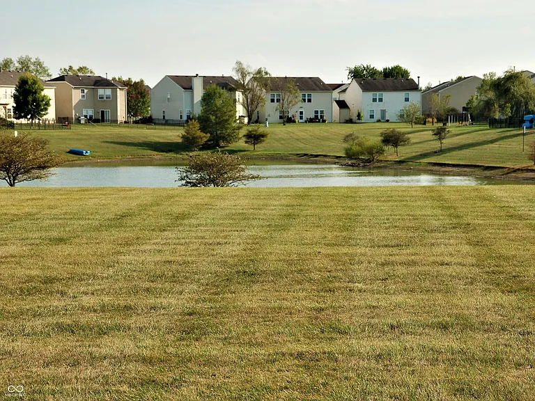 8348 S Swimming Hole Ln — Photo 23