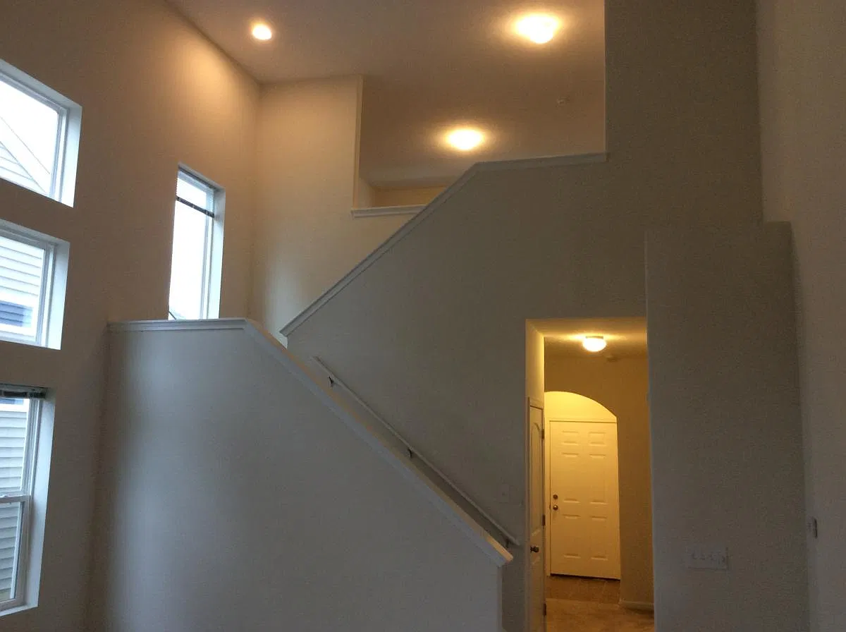 3 bed, 1818 sqft, $2,900 — Photo 4