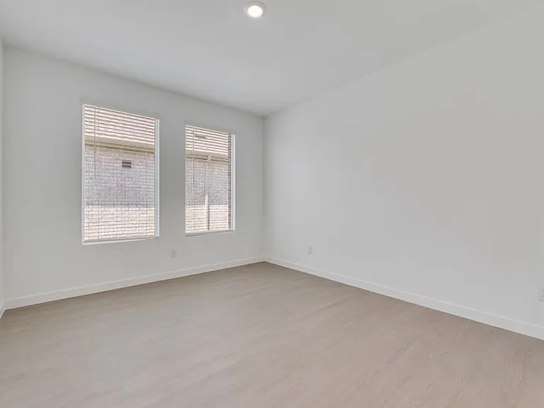 1316 Francesca Dr — Photo 6