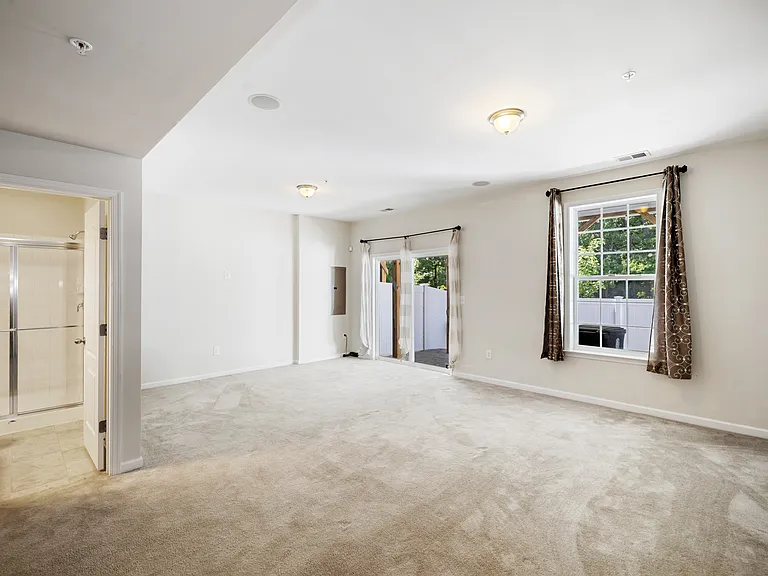 4901 Forest Pines Dr — Photo 31