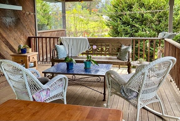 seating on covered lanai