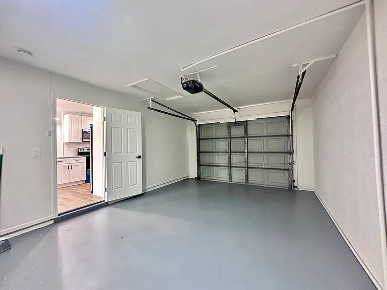 19306 Edgewater Dr — Photo 20