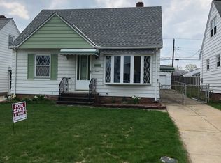 2519 Stanfield Dr, Parma, OH