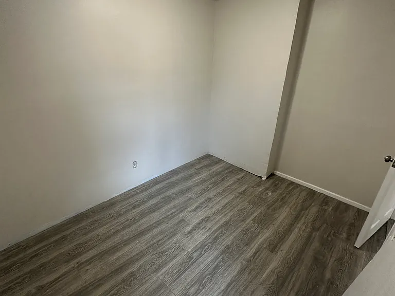 31 Elliott St #1 — Photo 11