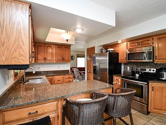 4th image of 5008 S Twin Ridge Rd
