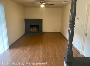 915 N Plaza Dr, Visalia, CA 93291