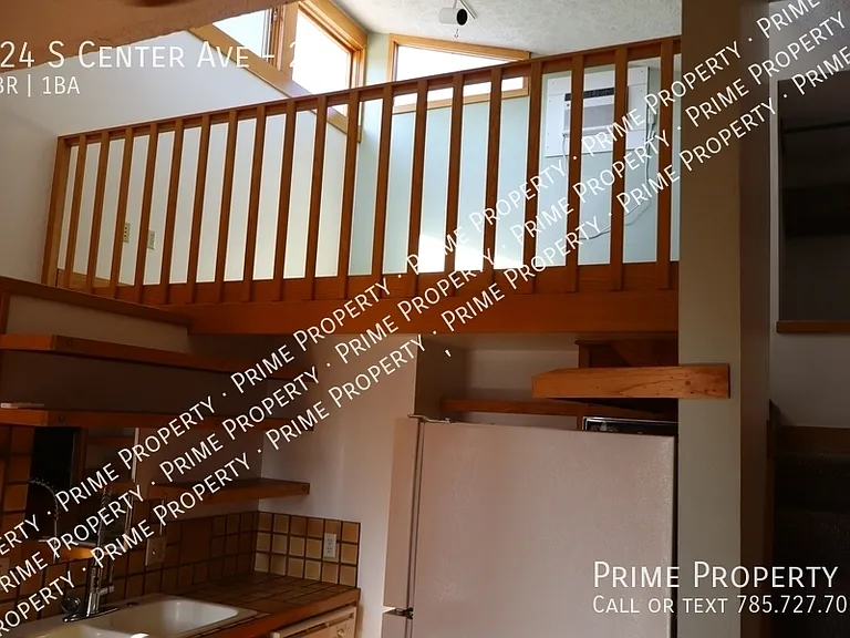 124 S Center Ave #2 — Photo 3