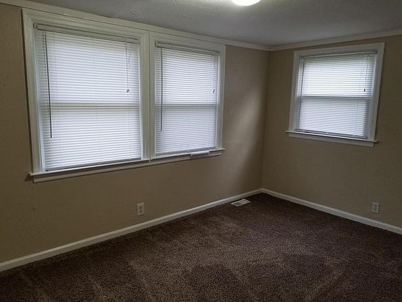 5th image of 166 E Main St