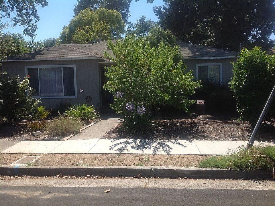 2nd image of 1919 Illinois Ave