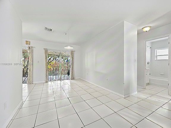 5th image of 28901 SW 150th Pl