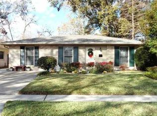 520 Sophia St, River Ridge, LA 70123