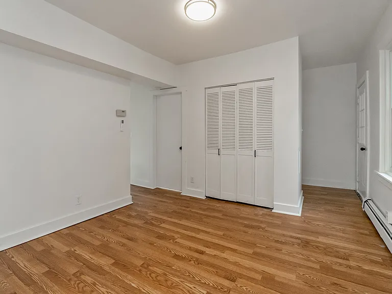 46 S 10th St #4 — Photo 3