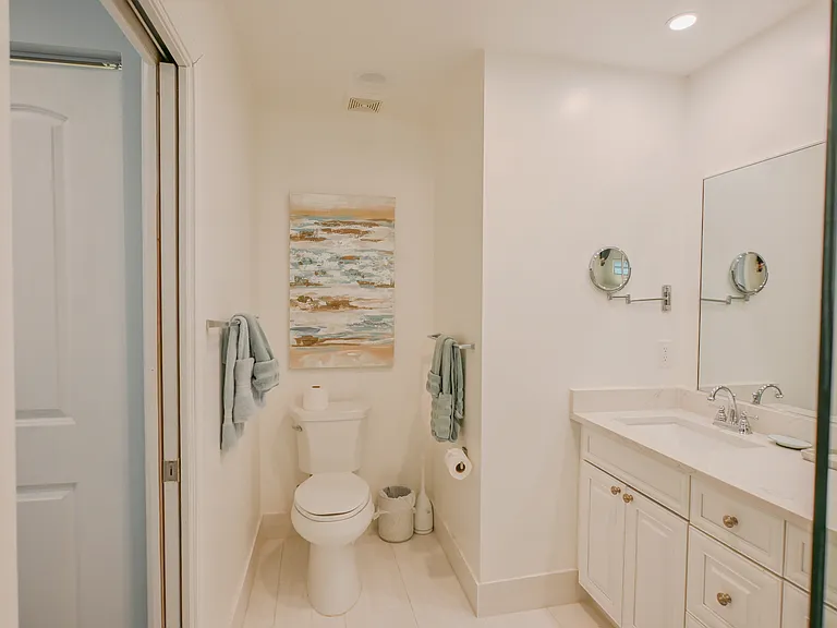 1248 SE 7th St — Photo 27