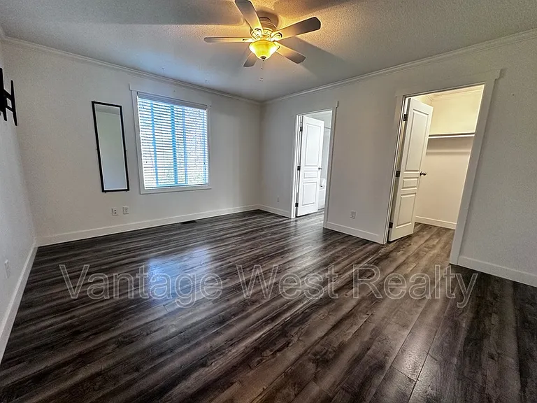 5235 Chase Rd — Photo 10