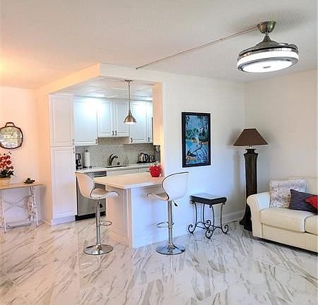 5th image of 1158 Cambridge #1158-G