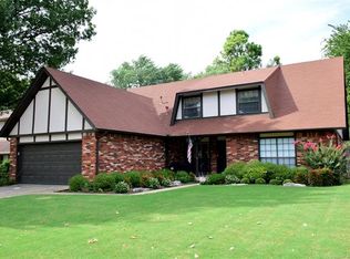 2228 W Oak Ridge St S, Broken Arrow, OK 74012