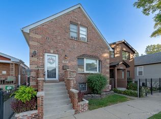 450 W 43rd Pl, Chicago, IL 60609