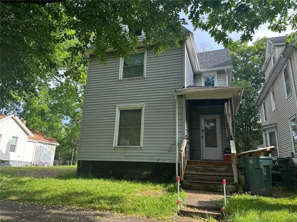 350 Champlain St, Rochester, NY 14611