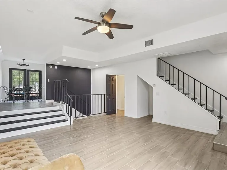 170 E Davis Blvd — Photo 13
