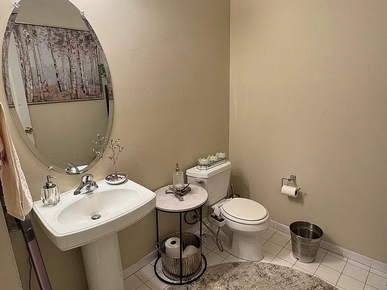 587 Brittany Cir — Photo 6