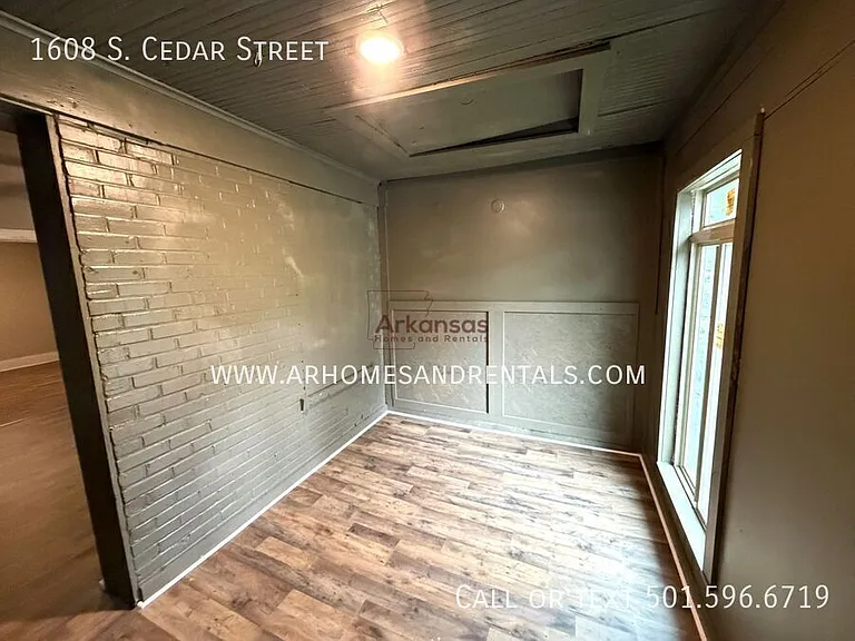 1608 S Cedar St — Photo 3