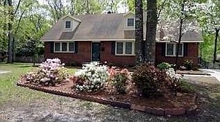 2nd image of 915 Sioux Ct