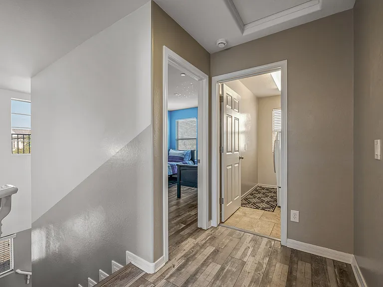 12025 W Polk St — Photo 43