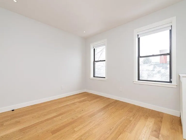 12 Elko St #11 — Photo 11