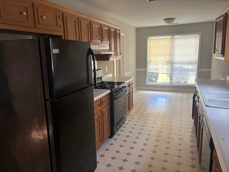 2824 Maple Cir — Photo 3