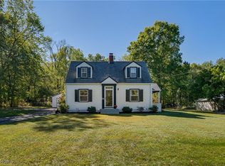 2061 Mathews Rd, Youngstown, OH 44514