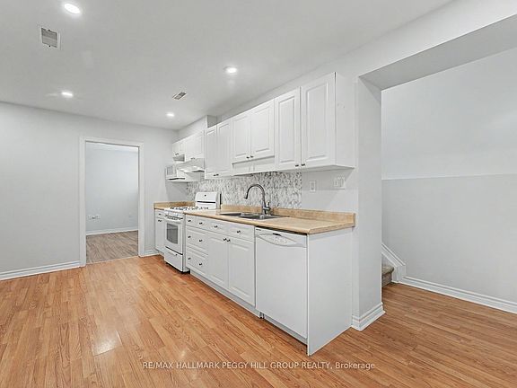 2nd image of 148 Livingstone St E