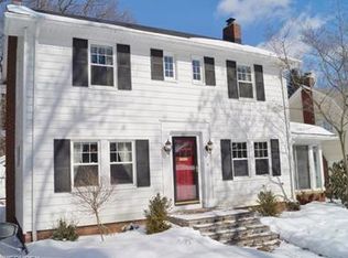 587 Malvern Rd, Akron, OH 44303