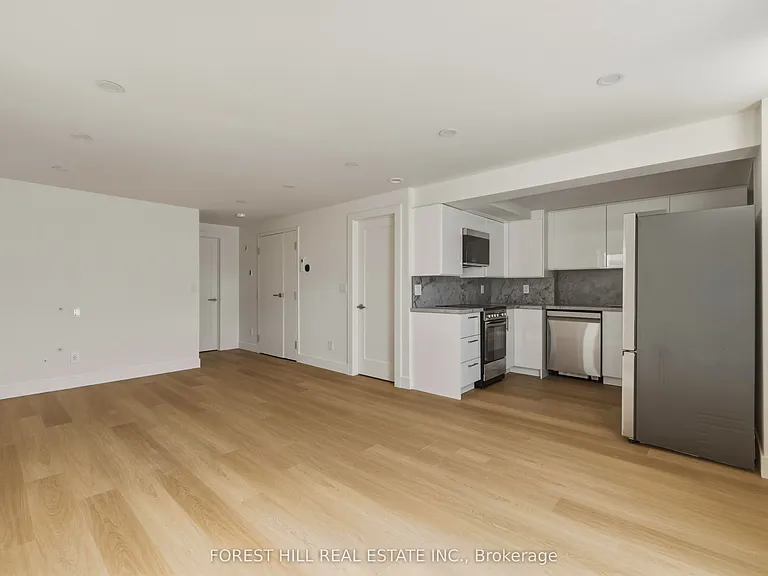 250 Hallam St #LOWER — Photo 2