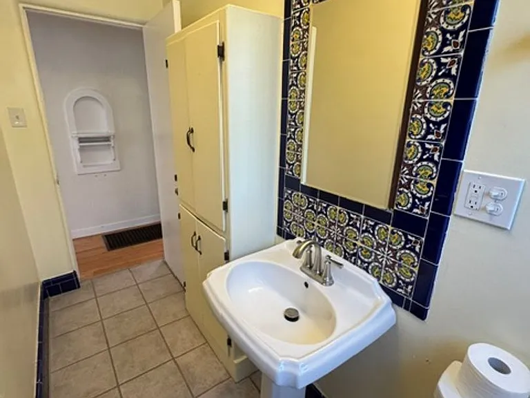 603 Dartmouth Dr NE — Photo 24