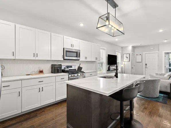 145 Whitfield St APT 1, Boston, MA 02124